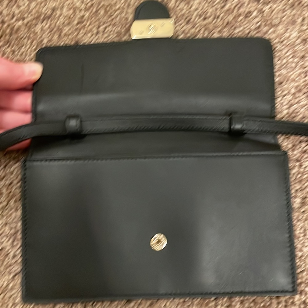 Gucci black leather crossbody - Picture 6 of 14